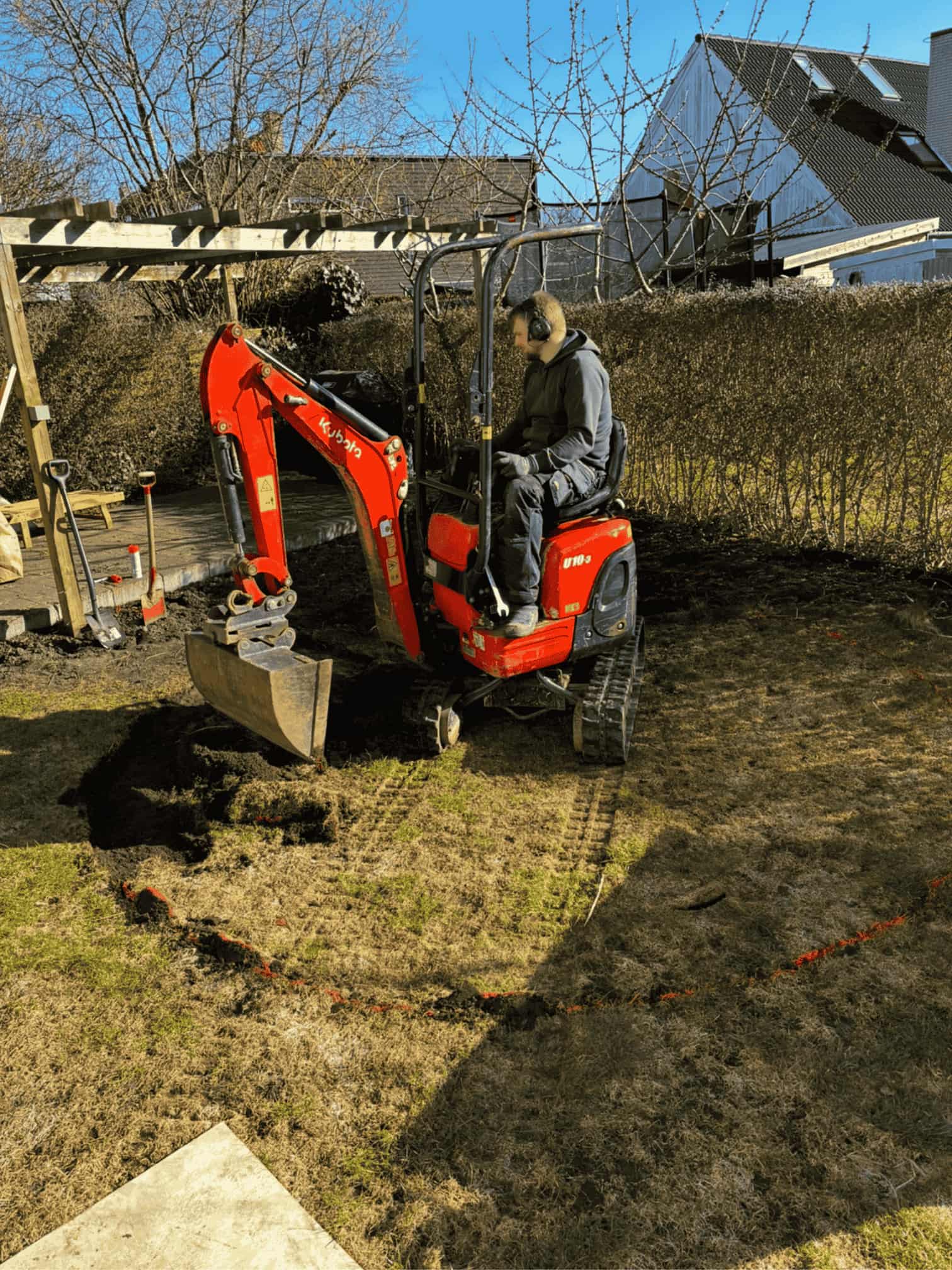 Have inden nedgravning af trampolin